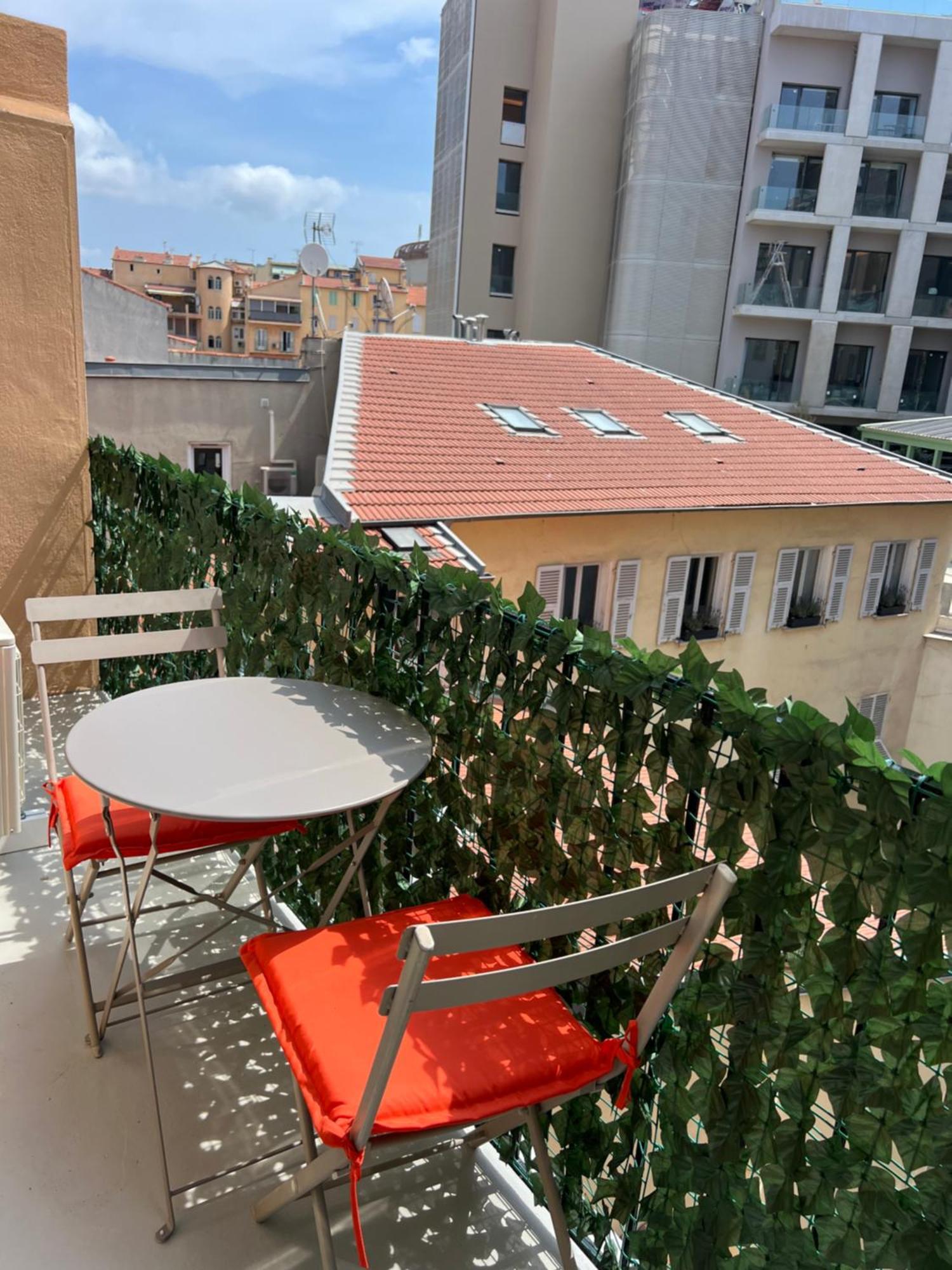 Center 2 Min Walk To Quiet Sunny Balcony Apartamento Nice